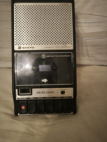 Registratore cassette - a,