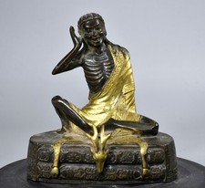 Antica statua Buddha Milarepa