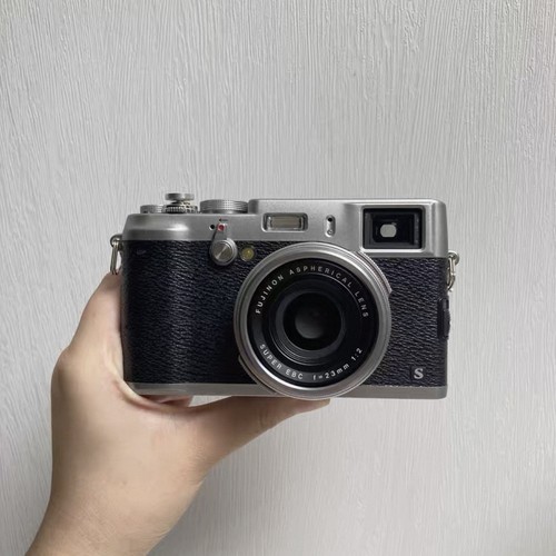 Nuova fotocamera digitale - 90%nuova,