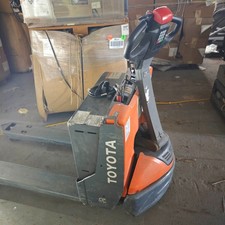 Toyota 8HBW23 Electric Walkie