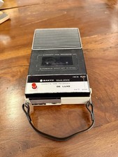 Sanyo M1104X "De Luxe" –