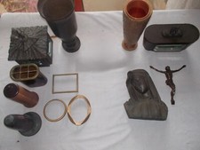 LOTTO STOCK ORNAMENTI  LAPIDI  TOMBE TEATRI BASSORILIEVO CROCEFISSO PORTAFOTO EC