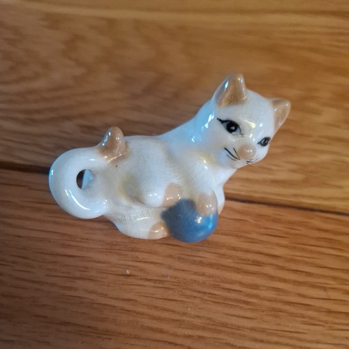 Vintage szeiler porcelain cat - vintage,