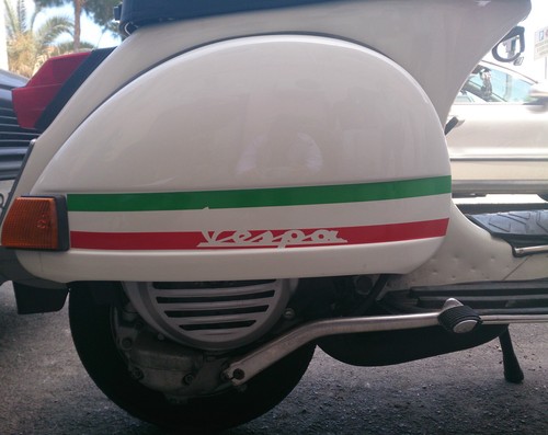 Adesivi piaggio vespa - adesivi, italia