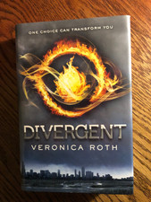 Divergent by Veronica Roth