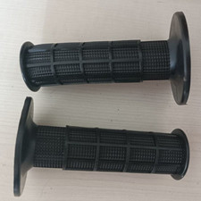 COPPIA DI MANOPOLE  diametro 22 cm. per moto d'epoca originali ARIETE