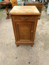 COMODINO LIBERTY CON INTARSIO E PIANO IN MARMO