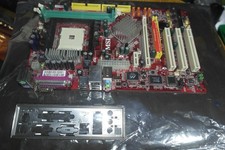 MSI K8N Neo3 MS-7135 socket scheda madre 754 AGP PCI-e 16x 1x PCI SATA IDE FDD