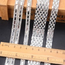 Finitura nastro strass alla