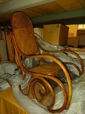 sedia a dondolo in legno J&J