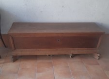 cassapanca legno antica 1790 noce  massello. Misure  175 x 62 X 58