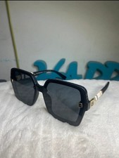 Occhiali da sole firmati Burberry