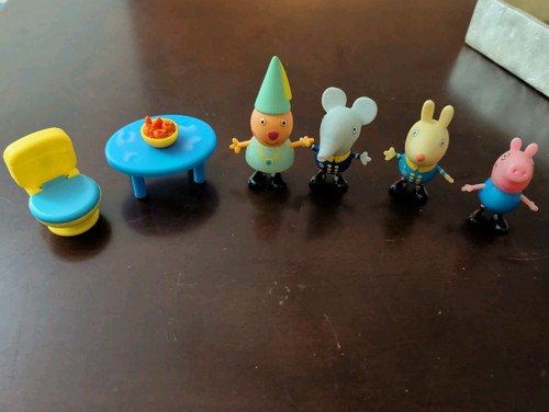 Peppa pig figures - peppa,