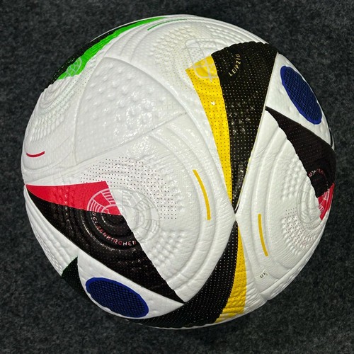 Pallone partita calcio uefa - pallone,