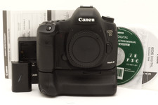 Canon EOS 5D Mark III Digital
