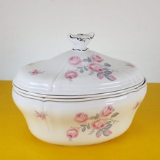 Zuppiera ginori in porcellana