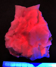 Minerali ARAGONITE molto fluorescente e tenebrescente gr. 375  Sicilia