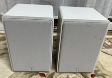 CANTON Plus D speakers
