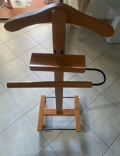 appendiabiti con ruote