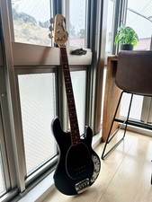 Music Man Stingray // Basso