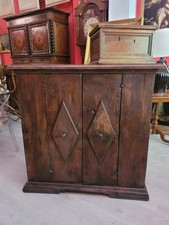 Credenza in legno di noce