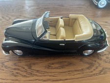 Modellino auto Maisto BMW 502 (1955)