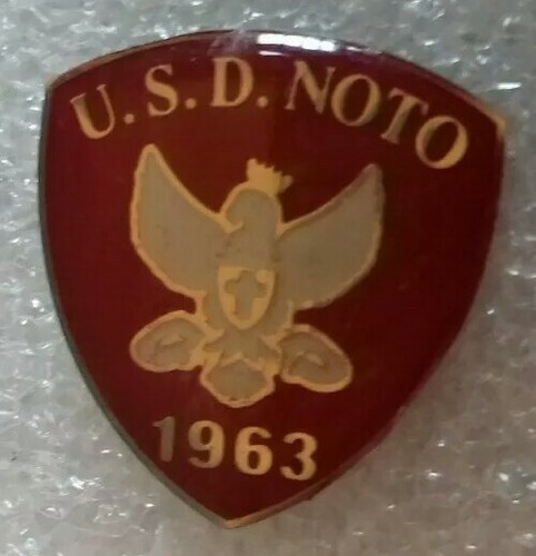 Distintivo calcio noto pin - distintivo,