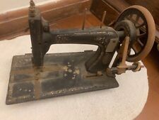 antica macchina da cucire con
