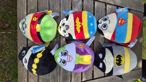 Super heroes uovo peluche - dc,