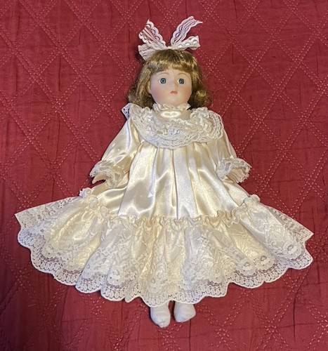 Bambola porcellana vintage