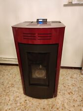 Stufa a pellet idro Montegrappa 27 kw modello Isola colore rosso