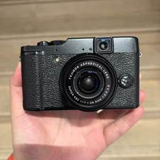 FUJIFILM X10 12MP Black Cam