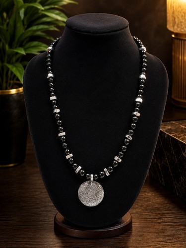 Collana con ciondolo
