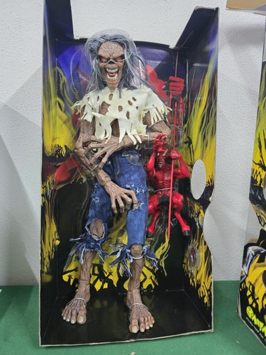 Iron maiden art asylum - iron,