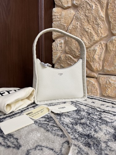Fendi pre owned authentic - pre-owned,