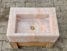 Lavabo da bagno in pietra