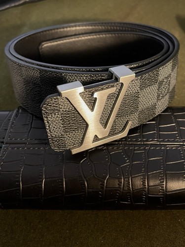 Louis vuitton initiales - lv,