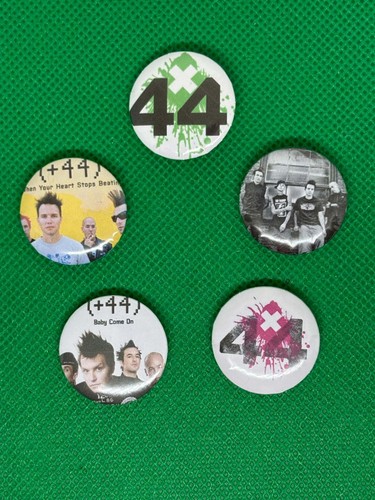 Set badges 44 25mm - badges, +44