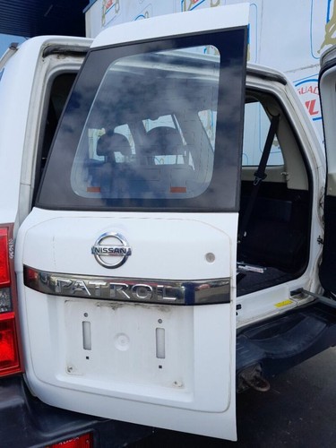 Portellone sinistro nissan - portellone,