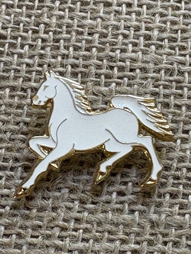 Running white horse enamel - white,