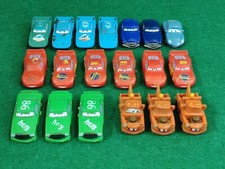 LOTTO SORPRESINE OVETTO KINDER VINTAGE MACCHININE GADGET CARS TOYS K FERRERO ?