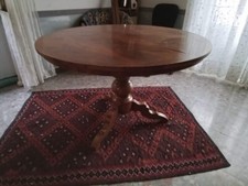 Tavolo rotondo di legno mogano da salotto 