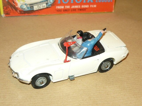 Corgi toys 336 toyota 2000 - corgi,