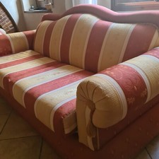 Divano fisso   in stile  classico  veneziano   rivestimento  in tessuto 