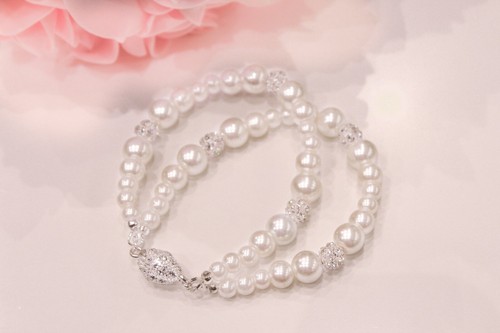 Bracciale realizzato con - , 2