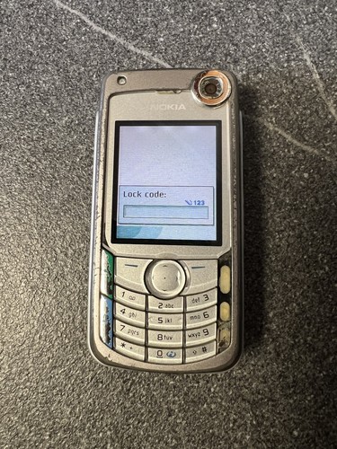 Nokia 6680 grigio argento