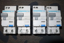 DISJONCTEUR DIFFERENTIEL 20A 30mA TYPE AC. HAGER, ADC820F,  PC.4,5KA. 20AMPERES