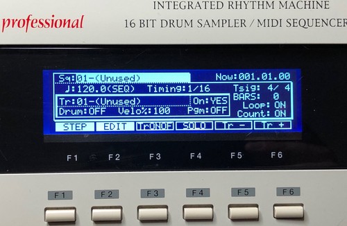 Akai mpc2000xl mpc2000 - e,