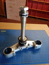 Piastra di sterzo inferiore Yamaha R6 1999-2002 (leggere descrizione)