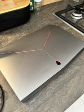 Alienware 17 R2 (2015) |